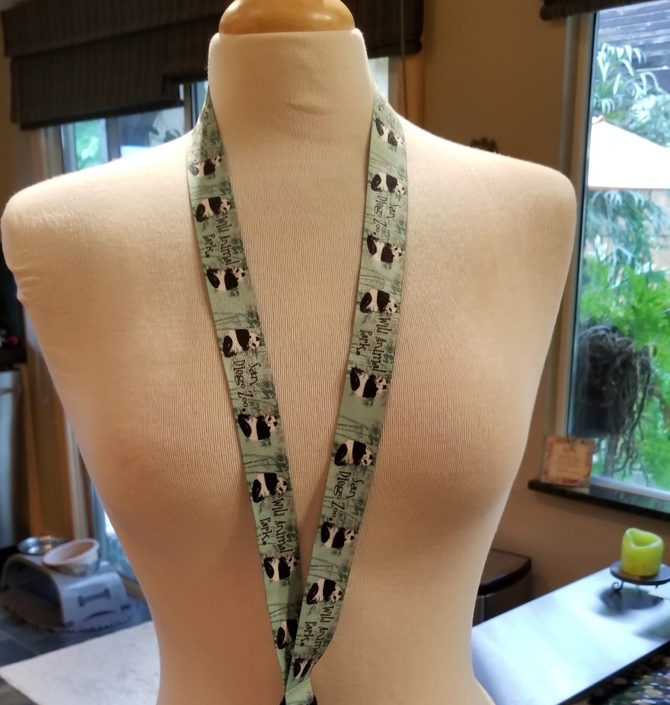 San Diego Zoo bottle holder & 3 luggage tags